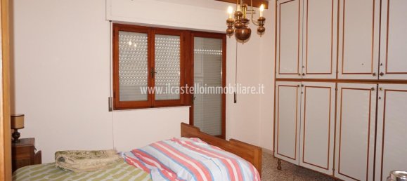 Вилла с 9 комнатами в Сартеано, Италия № 75491 10