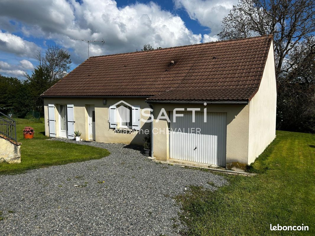 3 bedrooms House in Mers-sur-Indre, France No. 259428