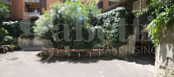 Garage in Rome, Italy 11m², Nr. 54069 2