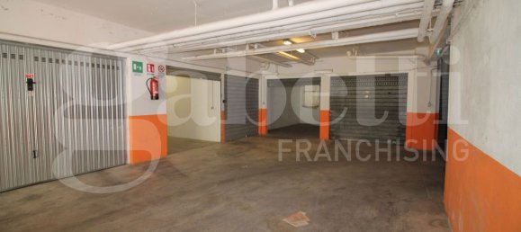 Garage in Rome, Italy 11m², Nr. 54069 5