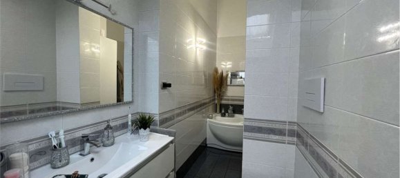 3 bedrooms Apartment in Pescara, Italy No. 338974 27