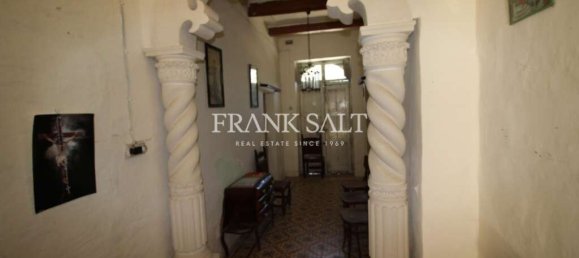 Дом с 4 спальнями в Wardija, Мальта № 2493 6