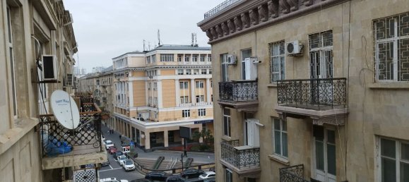 3 bedrooms Apartment in Nasimi, Azerbaijan No. 2337 2