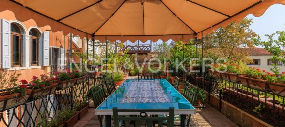 2 bedrooms Penthouse in Venice, Italy No. 209794 11
