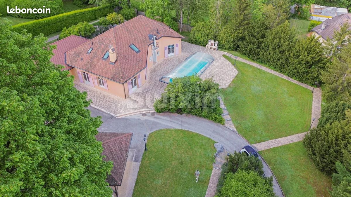 6 غرف نوم فيلا في Gex, France رقم 337843