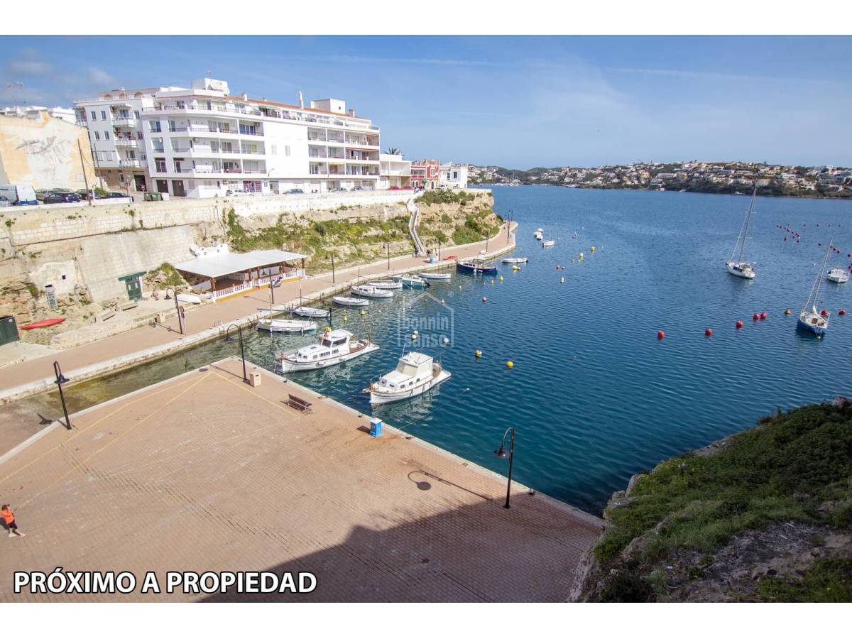 Terreno em Es Castell, Spain 883 m² N.º 3896