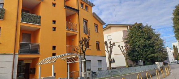5 bedrooms Apartment in Pordenone, Italy No. 377429 25