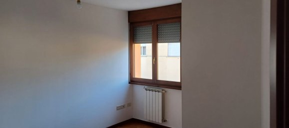 5 bedrooms Apartment in Pordenone, Italy No. 377429 17