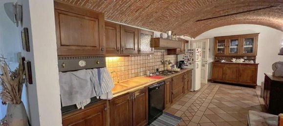 Villa de 5 dormitorios en Bulciago, Italy No. 260368 18