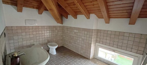 Villa de 5 dormitorios en Bulciago, Italy No. 260368 16