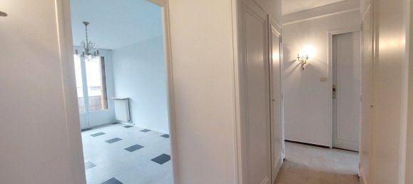 2 chambres Appartement à Montargis, France No. 79571 4