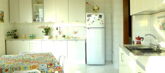 4 bedrooms Apartment in Acerra, Italy No. 356118 3