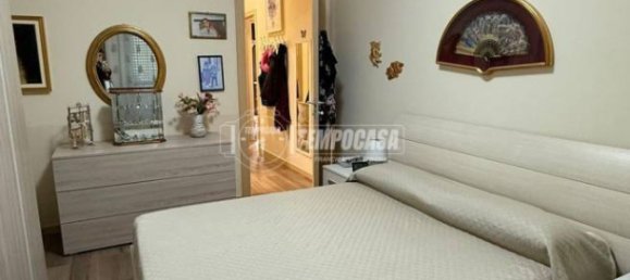Apartamento de 2 dormitorios en Rho, Italy No. 352156 20