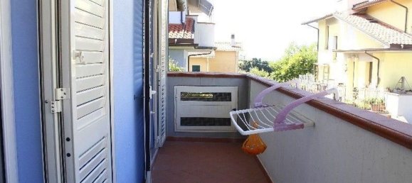 Apartamento de 4 habitaciónes en Rosignano Marittimo, Italy No. 281217 22