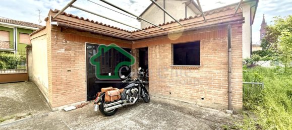 Вилла с 5 комнатами в Крема, Италия № 313855 18