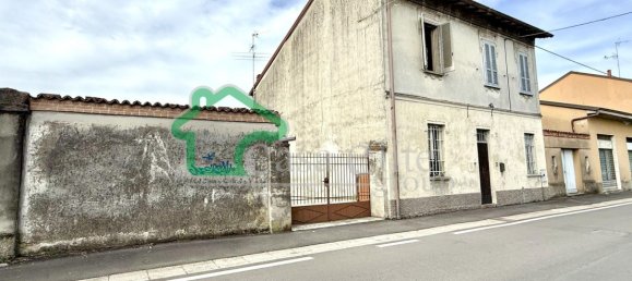 Вилла с 5 комнатами в Крема, Италия № 313855 2