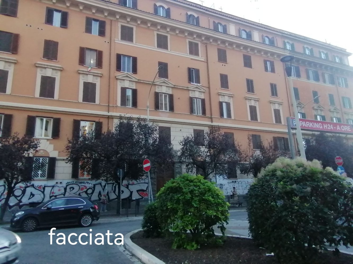 5غرفة شقة في Rome, Italy رقم 256895
