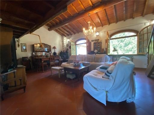 10 rooms House in Lastra a Signa, Italy No. 40833