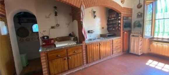 10 rooms House in Lastra a Signa, Italy No. 40833 26