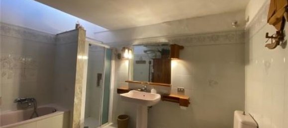 10 rooms House in Lastra a Signa, Italy No. 40833 21