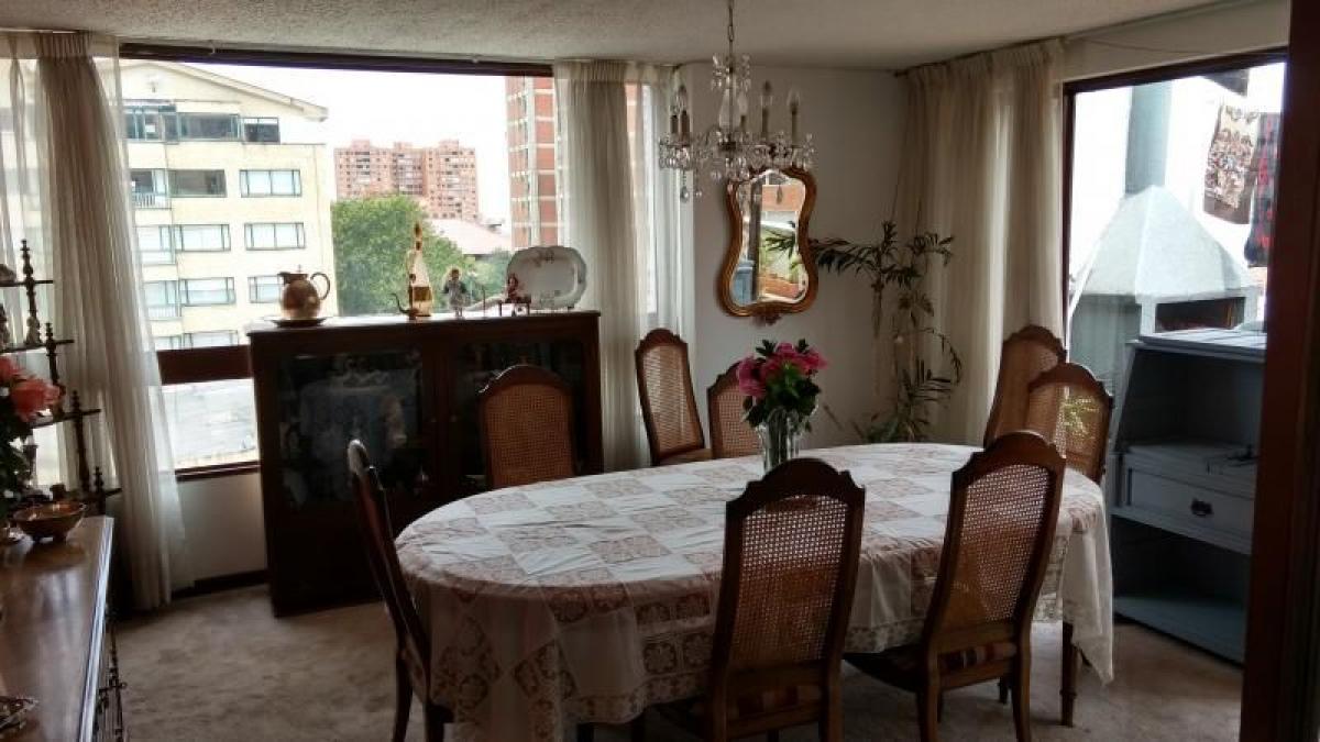 4 bedrooms House in Bogota, Colombia No. 14520