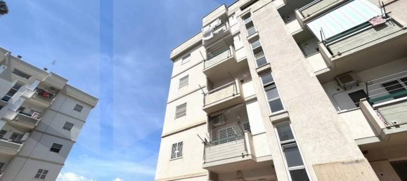 Квартира с 3 комнатами в Бишелье, Италия № 25930 3