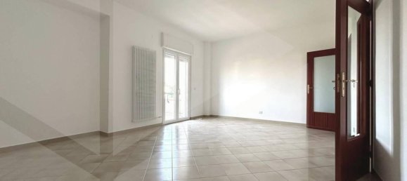 Квартира с 3 комнатами в Бишелье, Италия № 25930 4