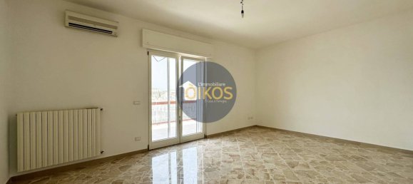 Пентхаус с 3 спальнями в Монополи, Италия № 105962 20