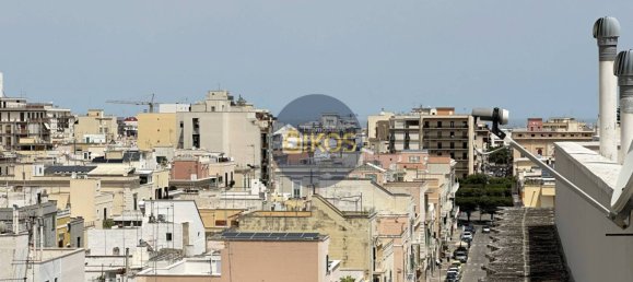 Пентхаус с 3 спальнями в Монополи, Италия № 105962 27