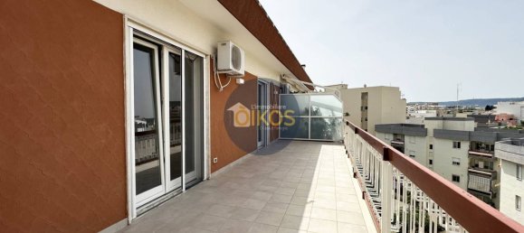 Пентхаус с 3 спальнями в Монополи, Италия № 105962 24