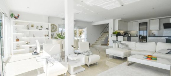 4 bedrooms Villa in Fuengirola, Spain No. 45550 5