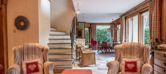 6 bedrooms Commercial property in Chamonix-Mont-Blanc, France No. 322 6