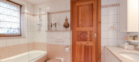 6 bedrooms Commercial property in Chamonix-Mont-Blanc, France No. 322 21