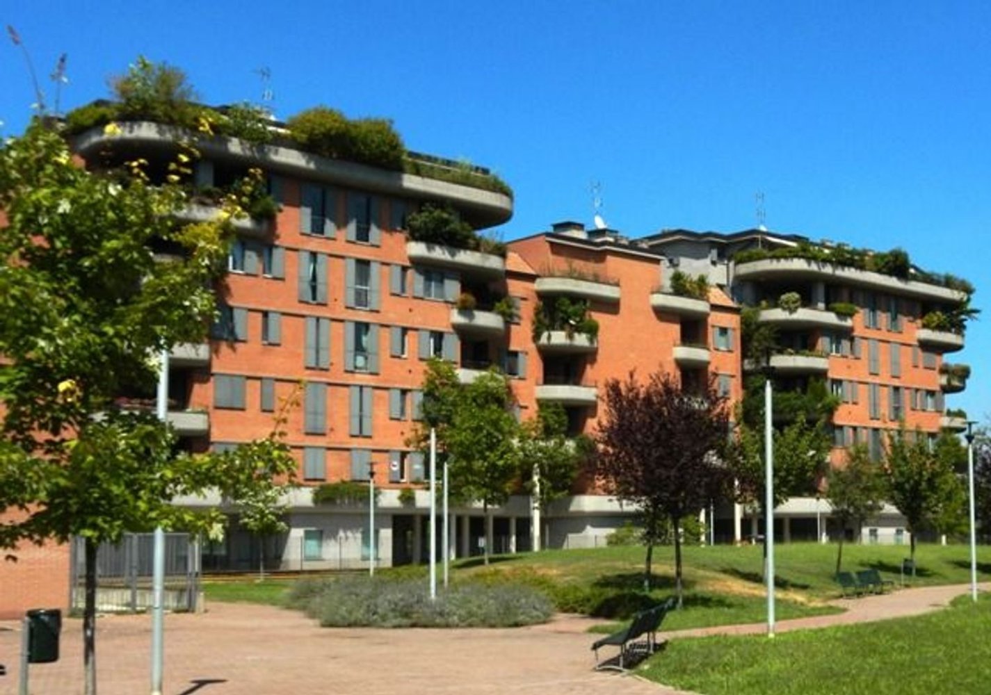Apartamento de 2 dormitorios en Milan, Italy No. 364259
