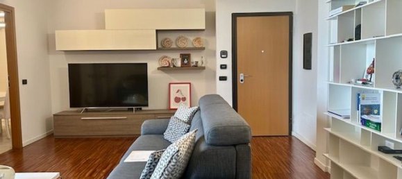 Apartamento de 2 dormitorios en Milan, Italy No. 364259 2