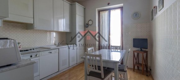5 rooms Apartment in Pomarance, Italy No. 79211 6
