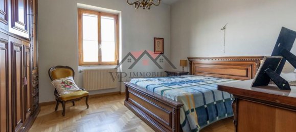 5 rooms Apartment in Pomarance, Italy No. 79211 16