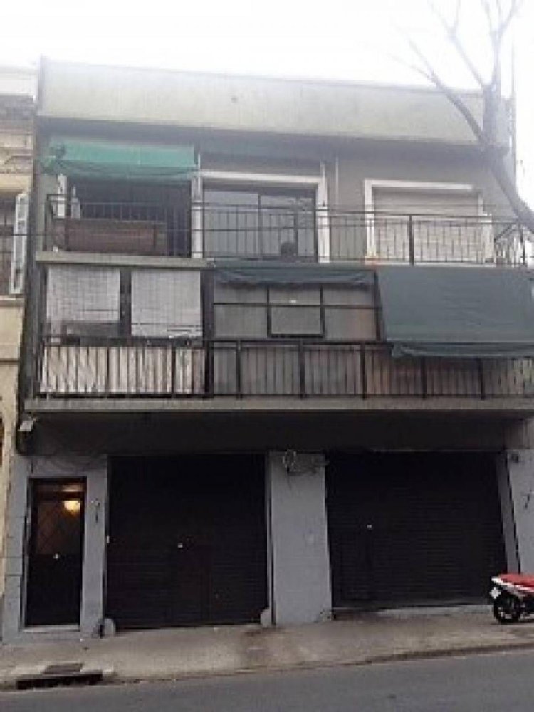 Gebäude in Buenos Aires, Argentina 905m², Nr. 108686