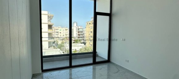 3 Schlafzimmer Wohnung in Neapolis, Cyprus, Nr. 24393 4