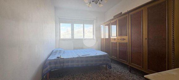 4-salle Appartement à Rome, Italy No. 2429 30