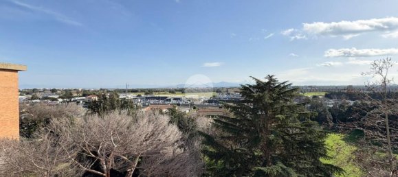 4-salle Appartement à Rome, Italy No. 2429 3