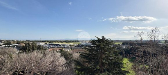 4-salle Appartement à Rome, Italy No. 2429 67