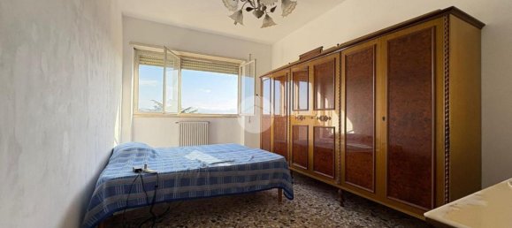 4-salle Appartement à Rome, Italy No. 2429 12