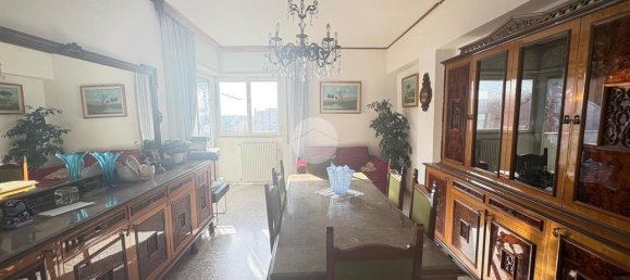 4-salle Appartement à Rome, Italy No. 2429 25