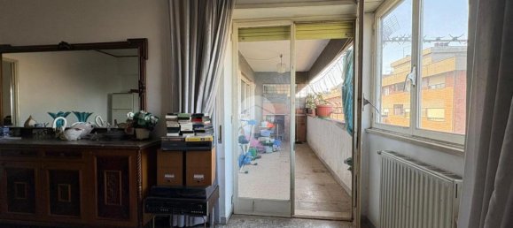 4-salle Appartement à Rome, Italy No. 2429 59