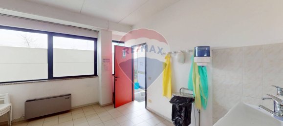 Lagerhaus in Traversetolo, Italy 700m², Nr. 309375 8