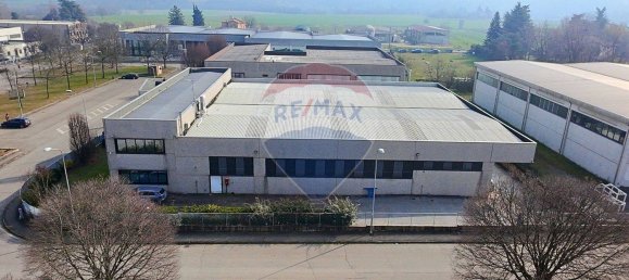 Lagerhaus in Traversetolo, Italy 700m², Nr. 309375 2