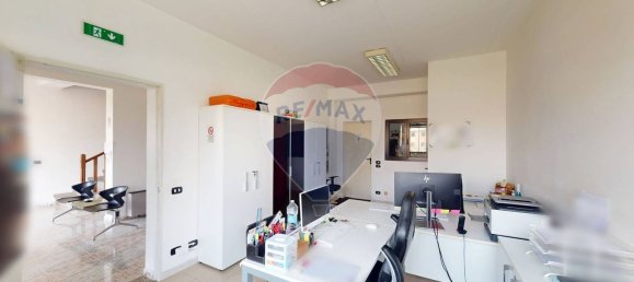 Lagerhaus in Traversetolo, Italy 700m², Nr. 309375 14