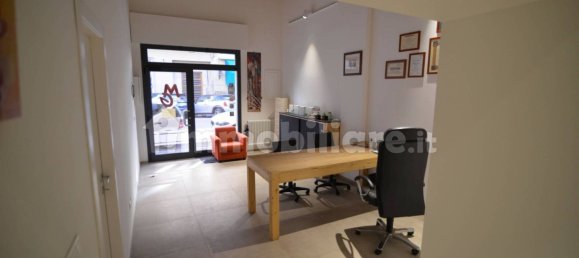 3 rooms Commercial property in Bologna, Italy No. 116573 2