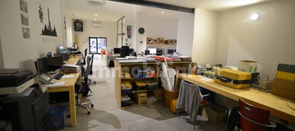3 rooms Commercial property in Bologna, Italy No. 116573 12